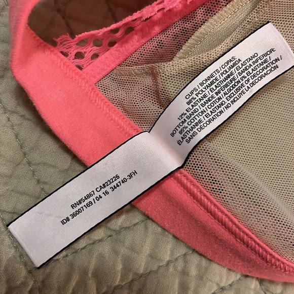 Victoria’s Secret Padded Lace Bralette - Picture 3 of 4